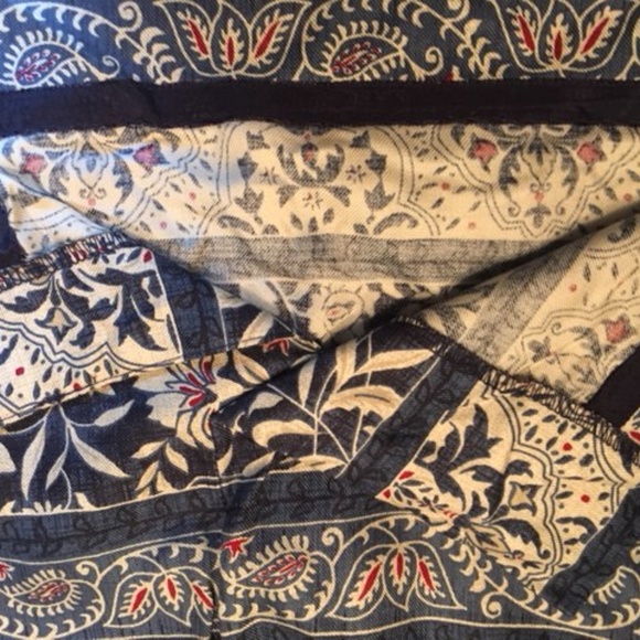 Talbots Size 8 Pencil Skirt Red, Khaki, Navy Blue - Picture 5 of 5